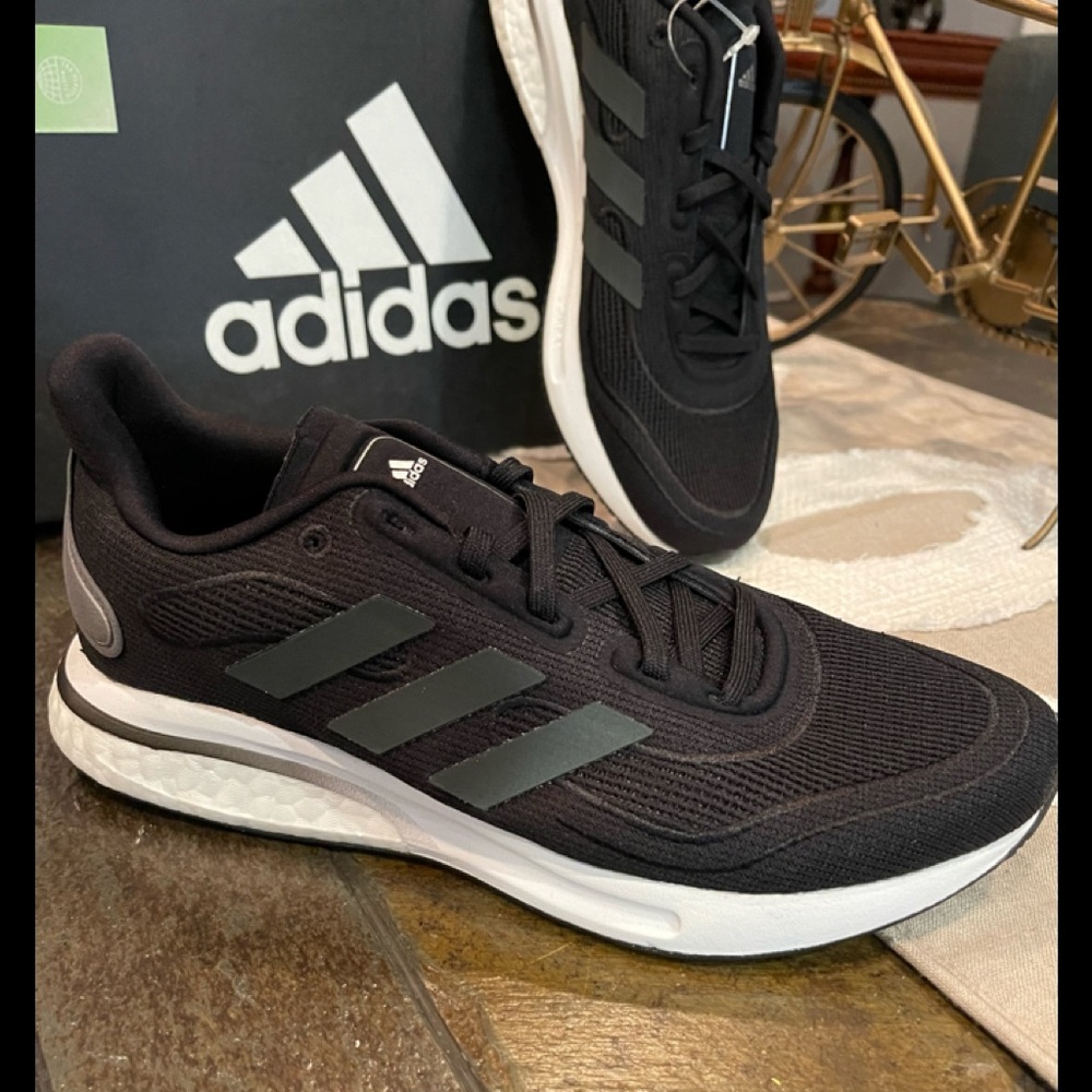 BWT Adidas Women's Running Shoes, Size 6.5